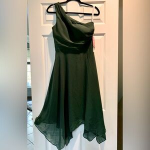 NWT JJ’s House Formal Hunter Green one shoulder dress 8 Wedding Prom Homecoming